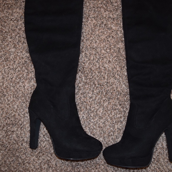 Knee High Suede Boots with Heel - Picture 6 of 8